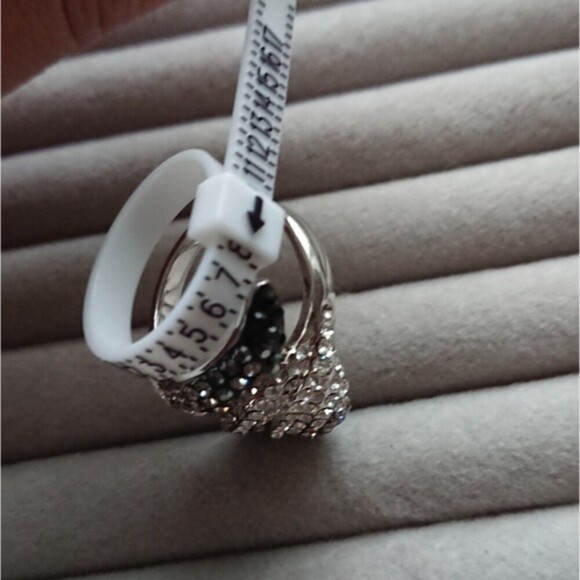 Macy's Cubic Zirconia black and silver ring - Picture 6 of 8